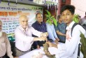 কে.বি. হাই স্কুলে শিক্ষার্থীদের মাঝে গাছের চারা বিতরণ